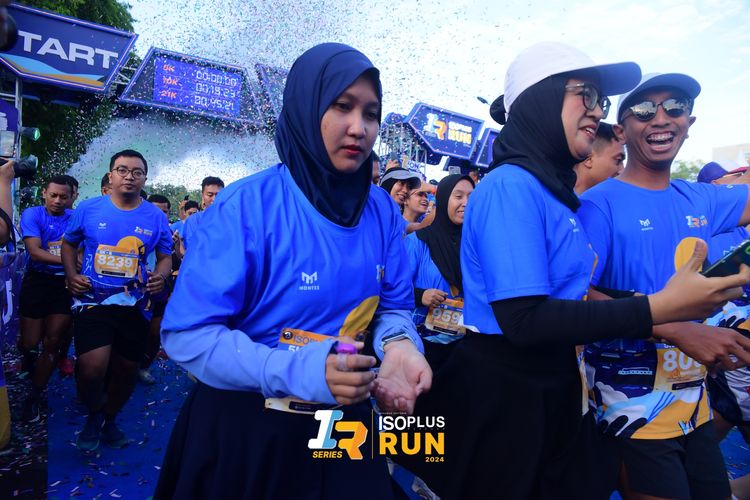 Race photo from Isoplus Run 2024 Surabaya