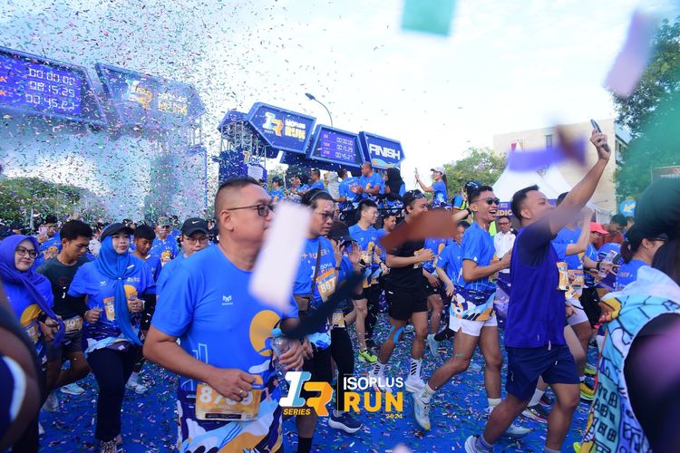 Race photo from Isoplus Run 2024 Surabaya