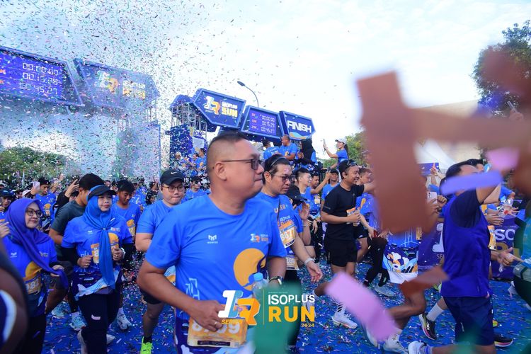 Race photo from Isoplus Run 2024 Surabaya