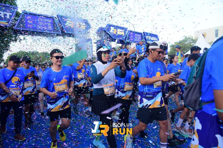 Race photo from Isoplus Run 2024 Surabaya