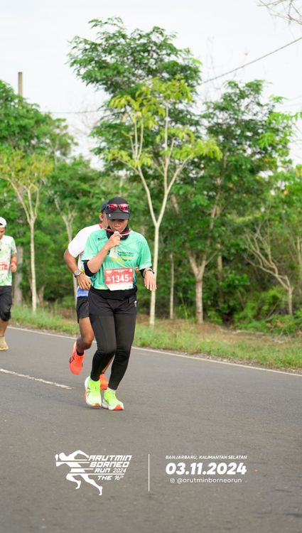 Race photo from Arutmin Borneo Run 2024