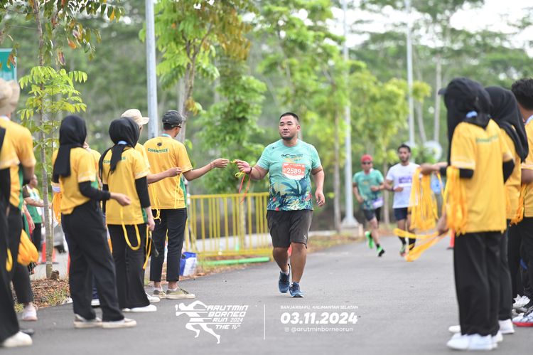 Race photo from Arutmin Borneo Run 2024