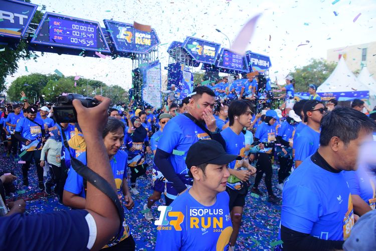 Race photo from Isoplus Run 2024 Surabaya
