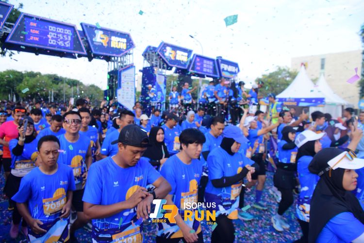 Race photo from Isoplus Run 2024 Surabaya