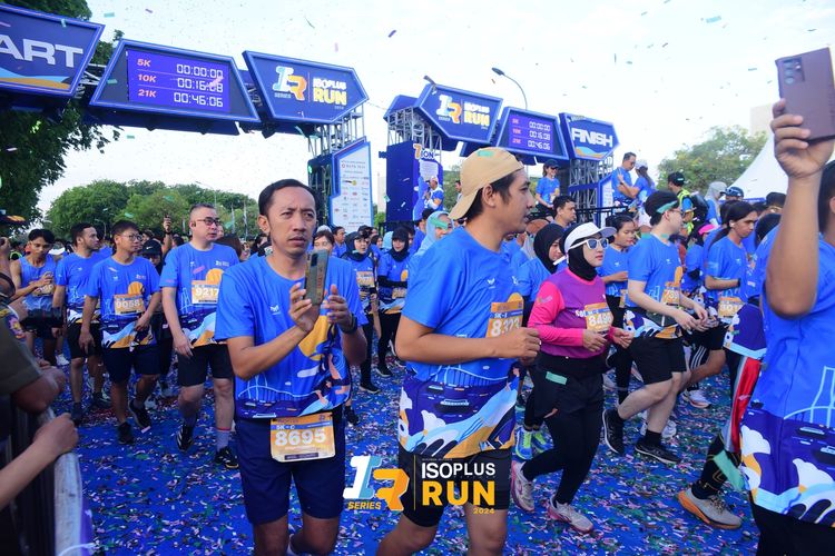 Race photo from Isoplus Run 2024 Surabaya