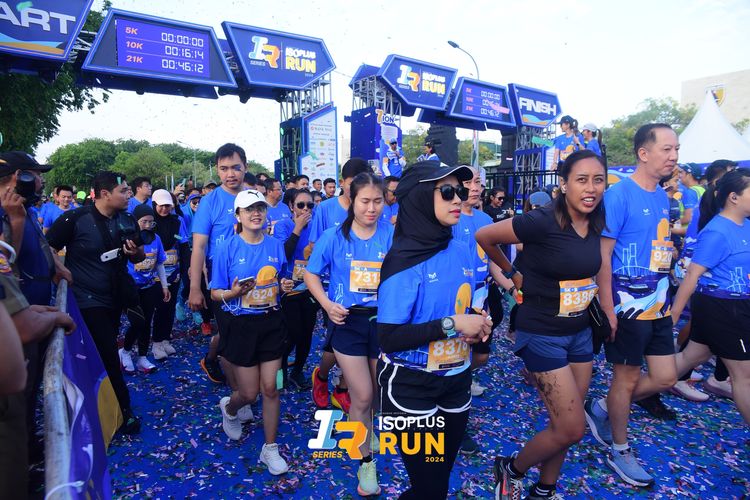 Race photo from Isoplus Run 2024 Surabaya