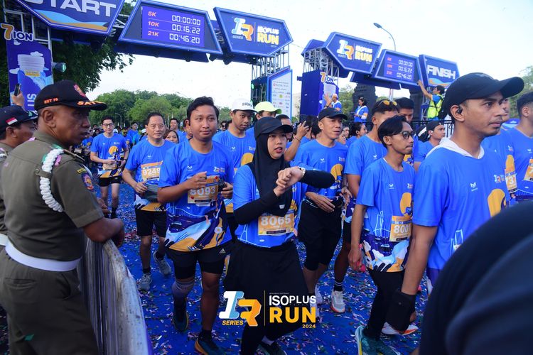 Race photo from Isoplus Run 2024 Surabaya