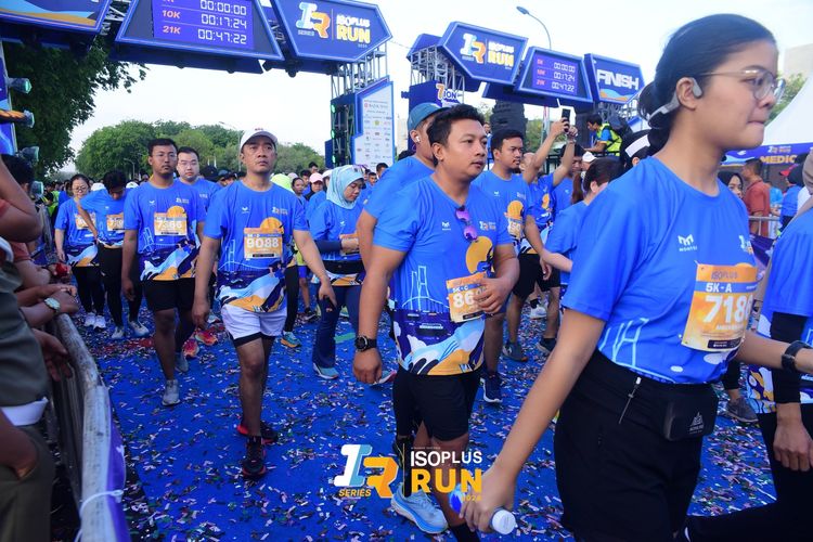 Race photo from Isoplus Run 2024 Surabaya