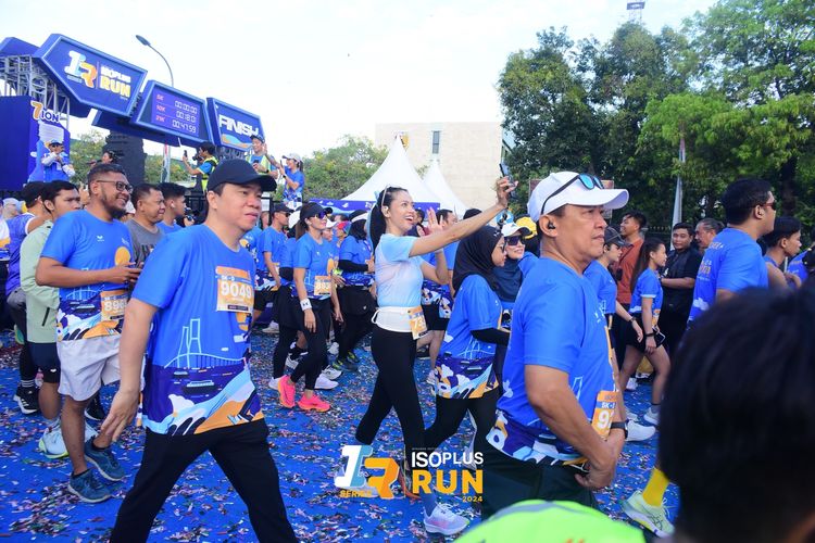 Race photo from Isoplus Run 2024 Surabaya
