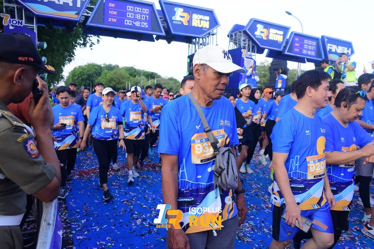 Race photo from Isoplus Run 2024 Surabaya