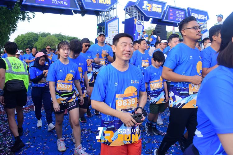 Race photo from Isoplus Run 2024 Surabaya