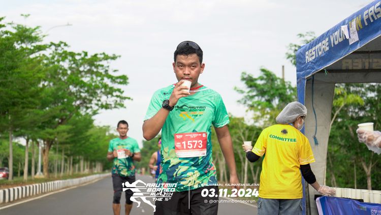 Race photo from Arutmin Borneo Run 2024
