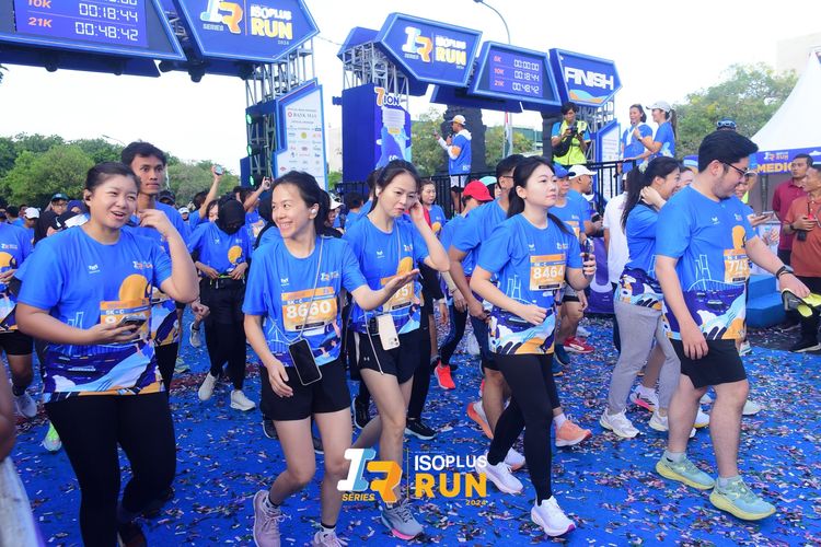 Race photo from Isoplus Run 2024 Surabaya