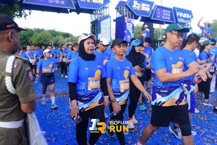 Race photo from Isoplus Run 2024 Surabaya