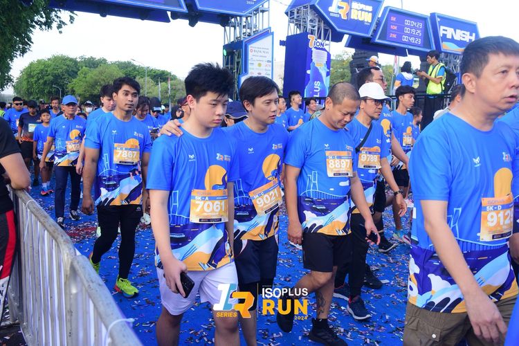 Race photo from Isoplus Run 2024 Surabaya
