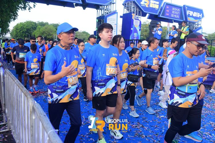 Race photo from Isoplus Run 2024 Surabaya
