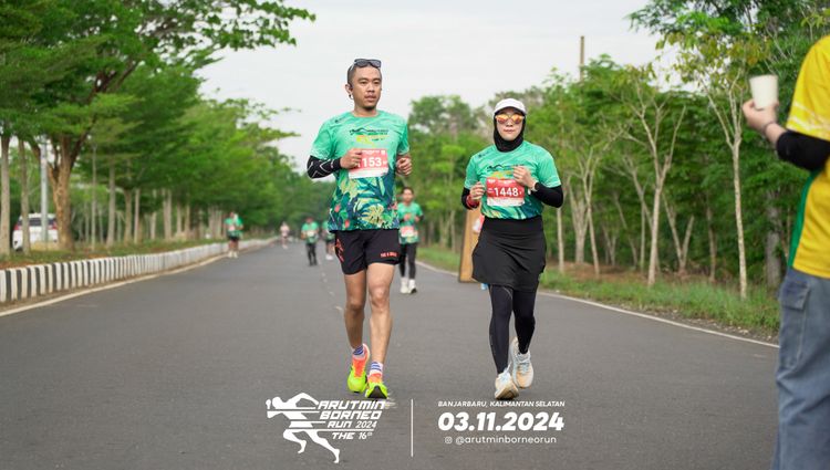 Race photo from Arutmin Borneo Run 2024