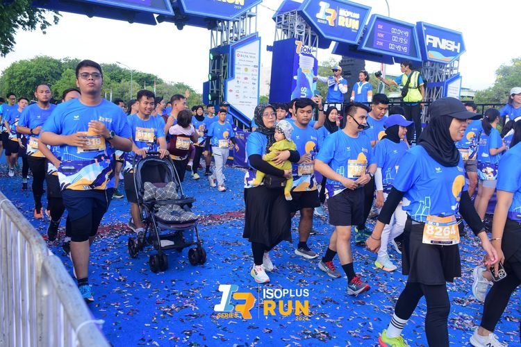 Race photo from Isoplus Run 2024 Surabaya