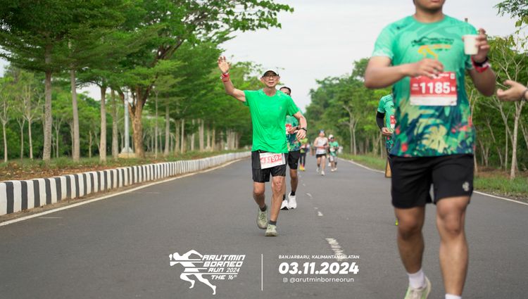 Race photo from Arutmin Borneo Run 2024