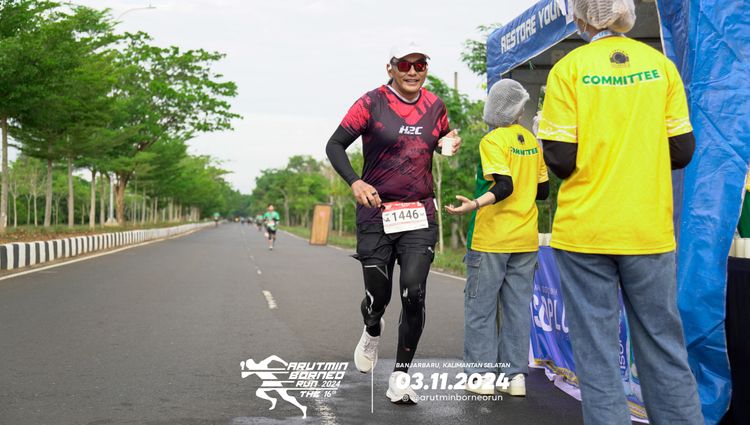 Race photo from Arutmin Borneo Run 2024