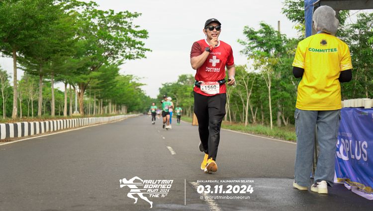 Race photo from Arutmin Borneo Run 2024