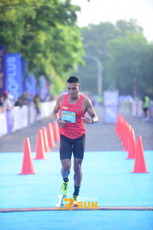 Race photo from Isoplus Run 2024 Surabaya