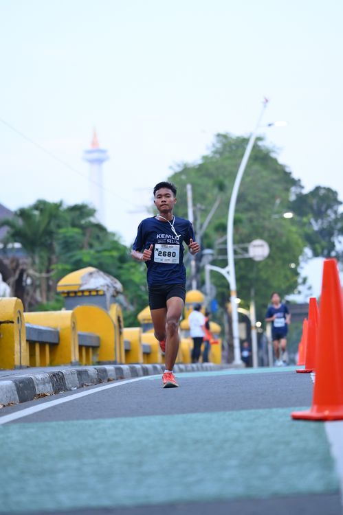 Race photo from KEMLU RUN 2025