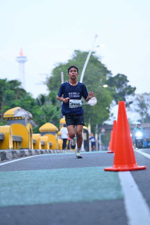 Race photo from KEMLU RUN 2025