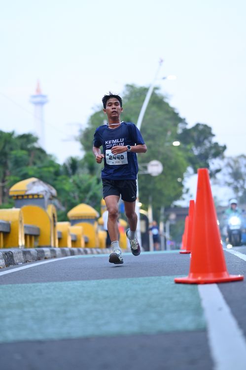 Race photo from KEMLU RUN 2025