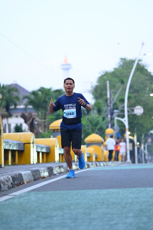 Race photo from KEMLU RUN 2025