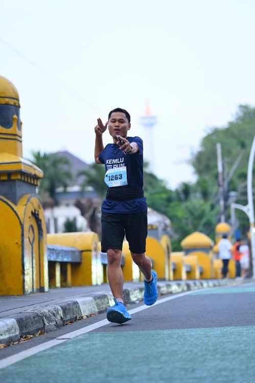 Race photo from KEMLU RUN 2025