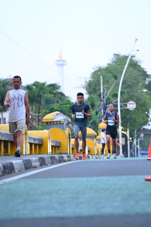 Race photo from KEMLU RUN 2025