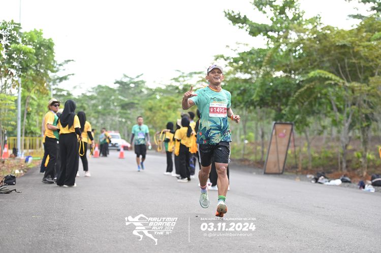Race photo from Arutmin Borneo Run 2024