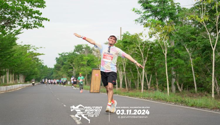 Race photo from Arutmin Borneo Run 2024