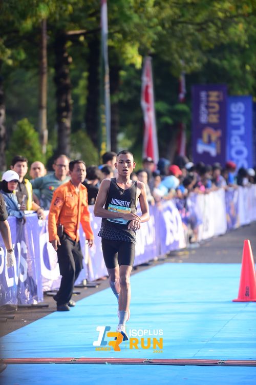 Race photo from Isoplus Run 2024 Surabaya