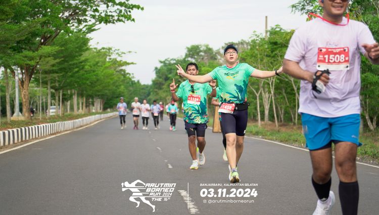 Race photo from Arutmin Borneo Run 2024