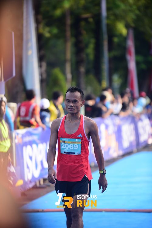 Race photo from Isoplus Run 2024 Surabaya