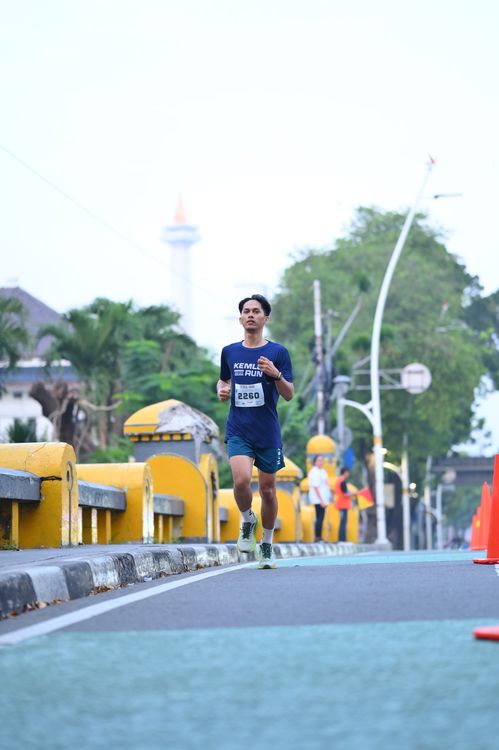 Race photo from KEMLU RUN 2025