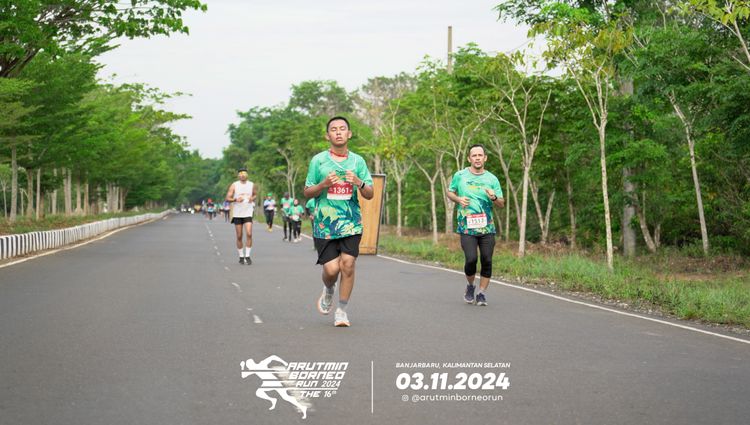 Race photo from Arutmin Borneo Run 2024