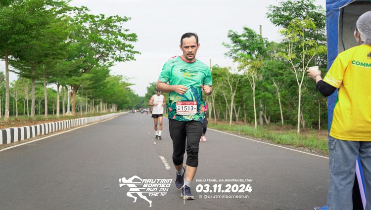 Race photo from Arutmin Borneo Run 2024