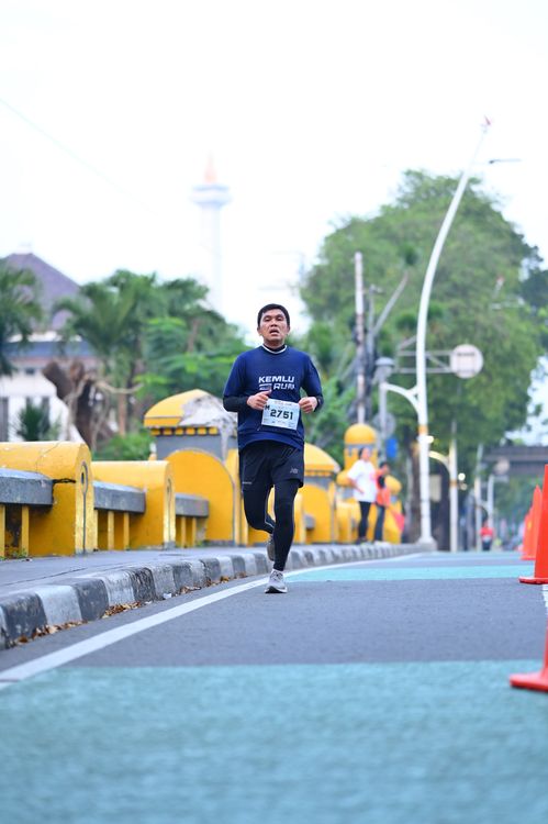 Race photo from KEMLU RUN 2025