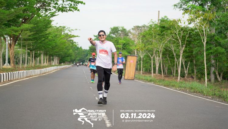 Race photo from Arutmin Borneo Run 2024