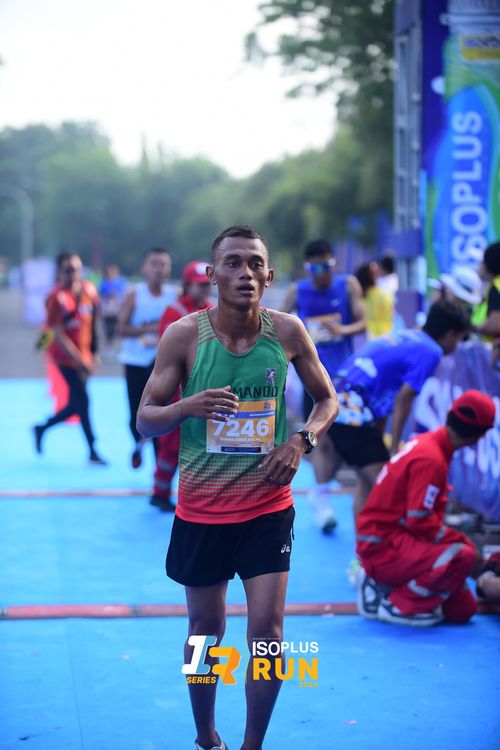 Race photo from Isoplus Run 2024 Surabaya