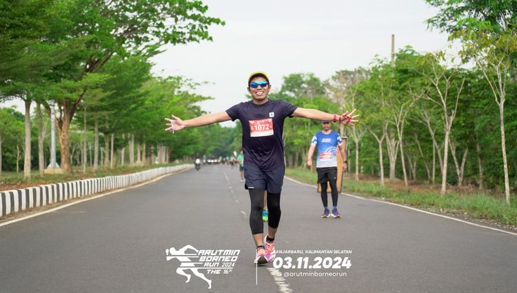 Race photo from Arutmin Borneo Run 2024