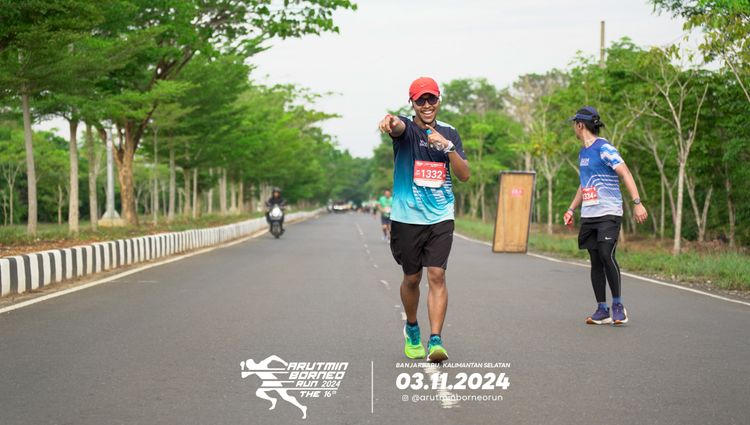 Race photo from Arutmin Borneo Run 2024