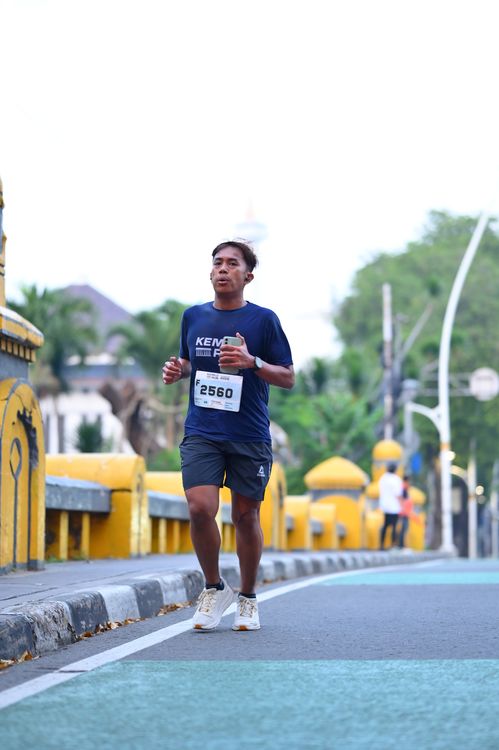 Race photo from KEMLU RUN 2025