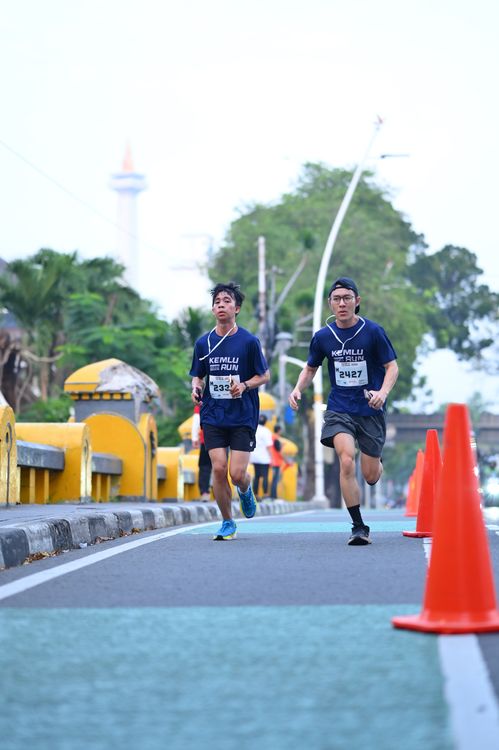 Race photo from KEMLU RUN 2025