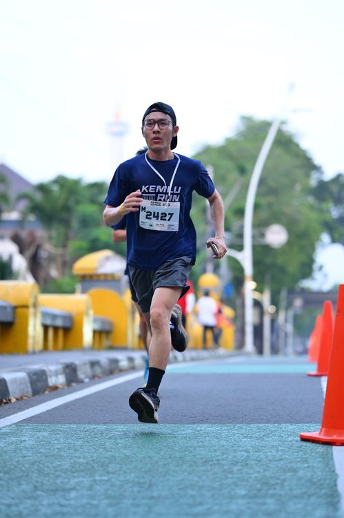 Race photo from KEMLU RUN 2025