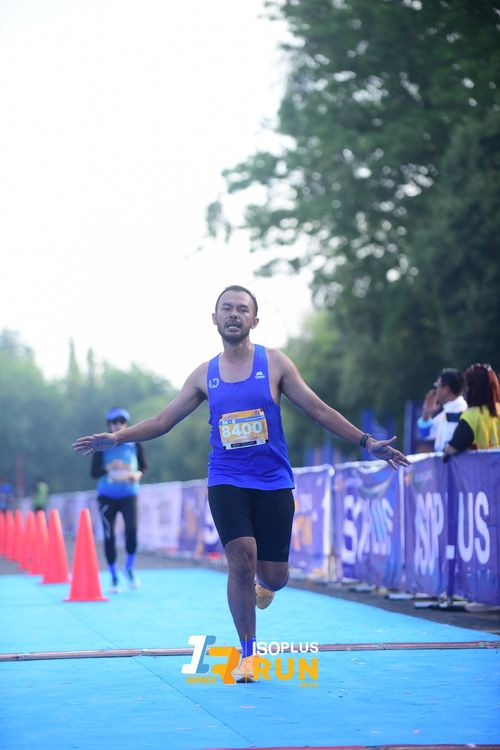 Race photo from Isoplus Run 2024 Surabaya