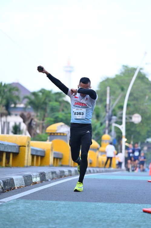 Race photo from KEMLU RUN 2025